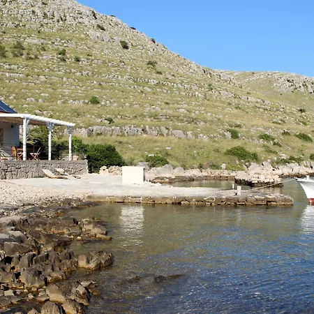 בית נופש House Lantina Kornati