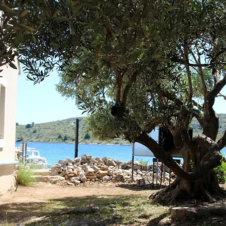 Tatil Evi House Lantina Kornati *